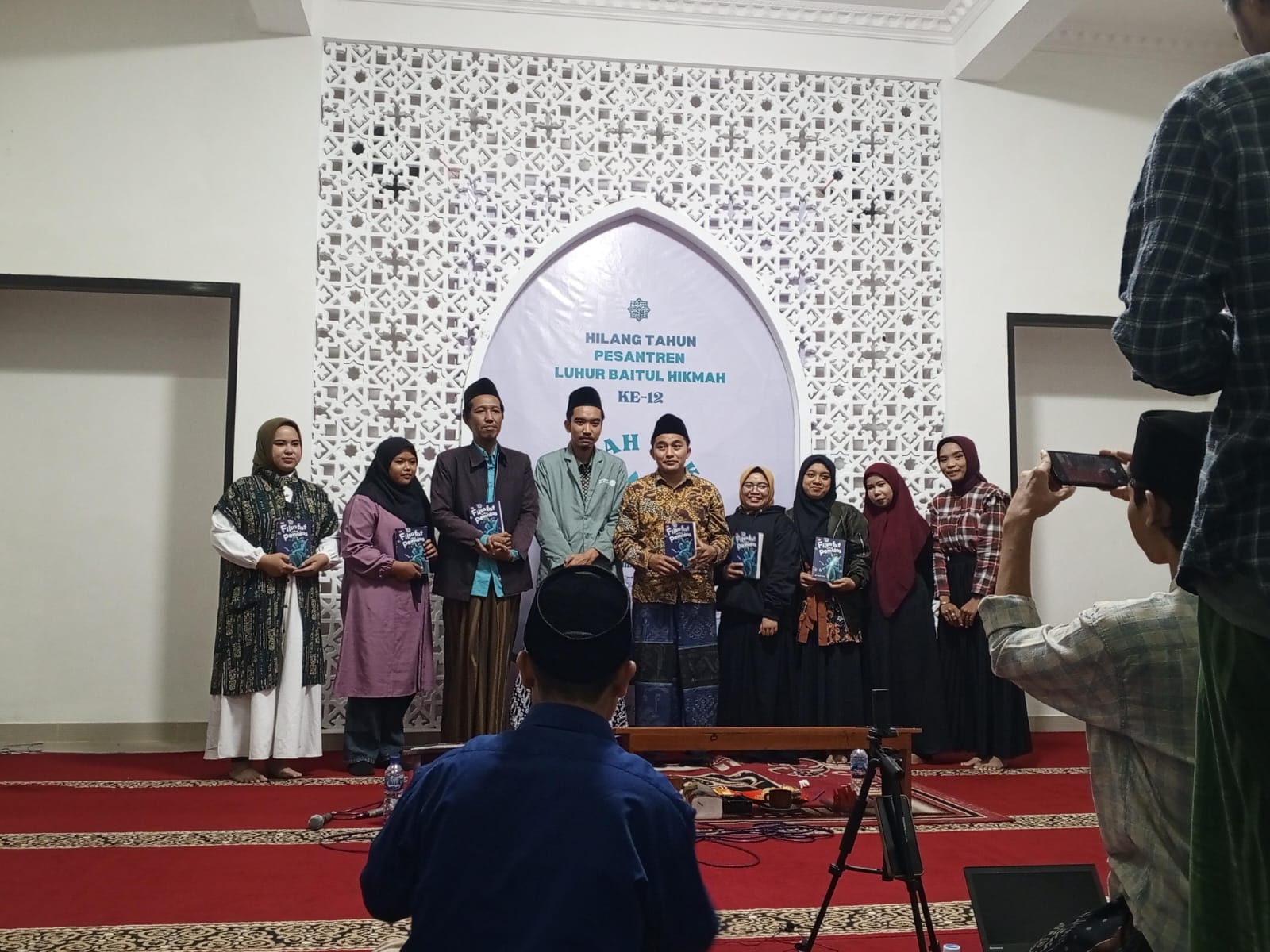 Acara bedah buku Filsafat untuk Pemalas di STF Al Farabi.