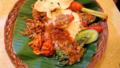 Ilustrasi nasi padang.