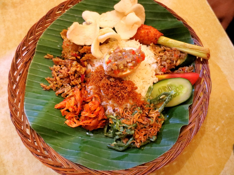 Ilustrasi nasi padang.