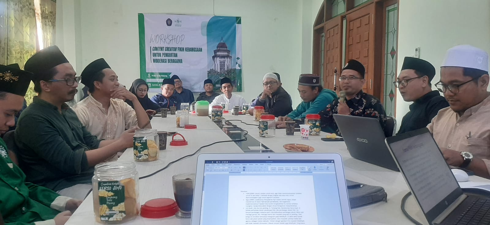 Acara Focus Group Discussion (FGD) antara Lakpesdam NU Kota Malang dan Universitas Brawijaya (UB) membahas penyusunan media pembelajaran fikih kebangsaan. Foto/dok Lakpesdam NU