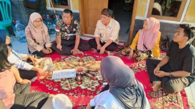 Pemetaan Potensi Wisata bersama Komunitas Pencak Silat dan Luvtrip di Desa Wisata Lembur Camparenik, Ciasembaru, Subang, Jawa Barat. Foto/dok. Luvtrip
