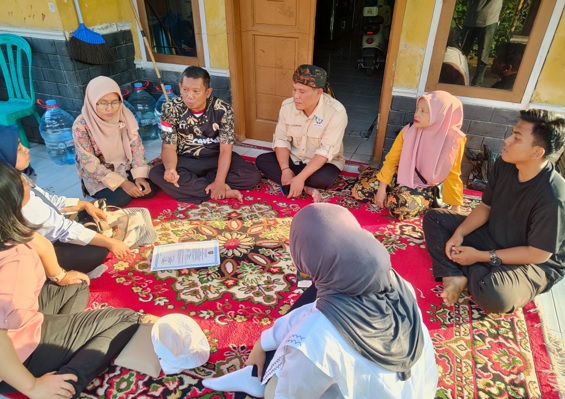 Pemetaan Potensi Wisata bersama Komunitas Pencak Silat dan Luvtrip di Desa Wisata Lembur Camparenik, Ciasembaru, Subang, Jawa Barat. Foto/dok. Luvtrip