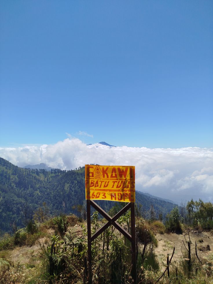 Visualisasi Gunung Kawi. Foto/Pinterest