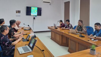 Dr Mohammad Anas Ketua Lakpesdam NU Kota Malang saat memberikan sambutan. Foto/dok