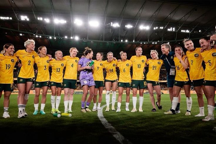 Visualisasi Atlet Sepak Bola Wanita / Pinterest